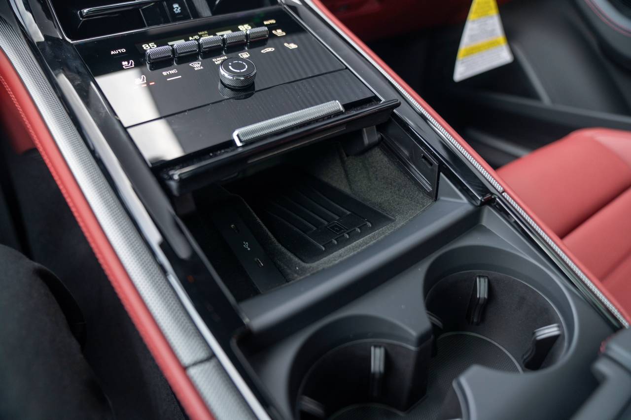 2026 Porsche Panamera 4