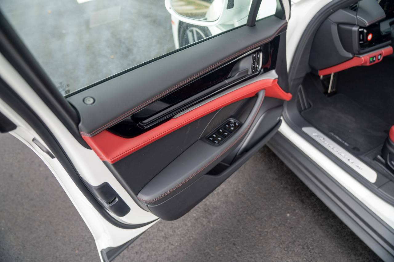 2026 Porsche Panamera 4