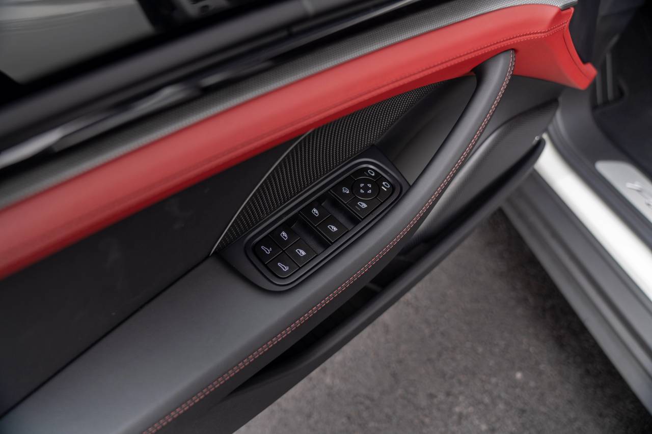 2026 Porsche Panamera 4