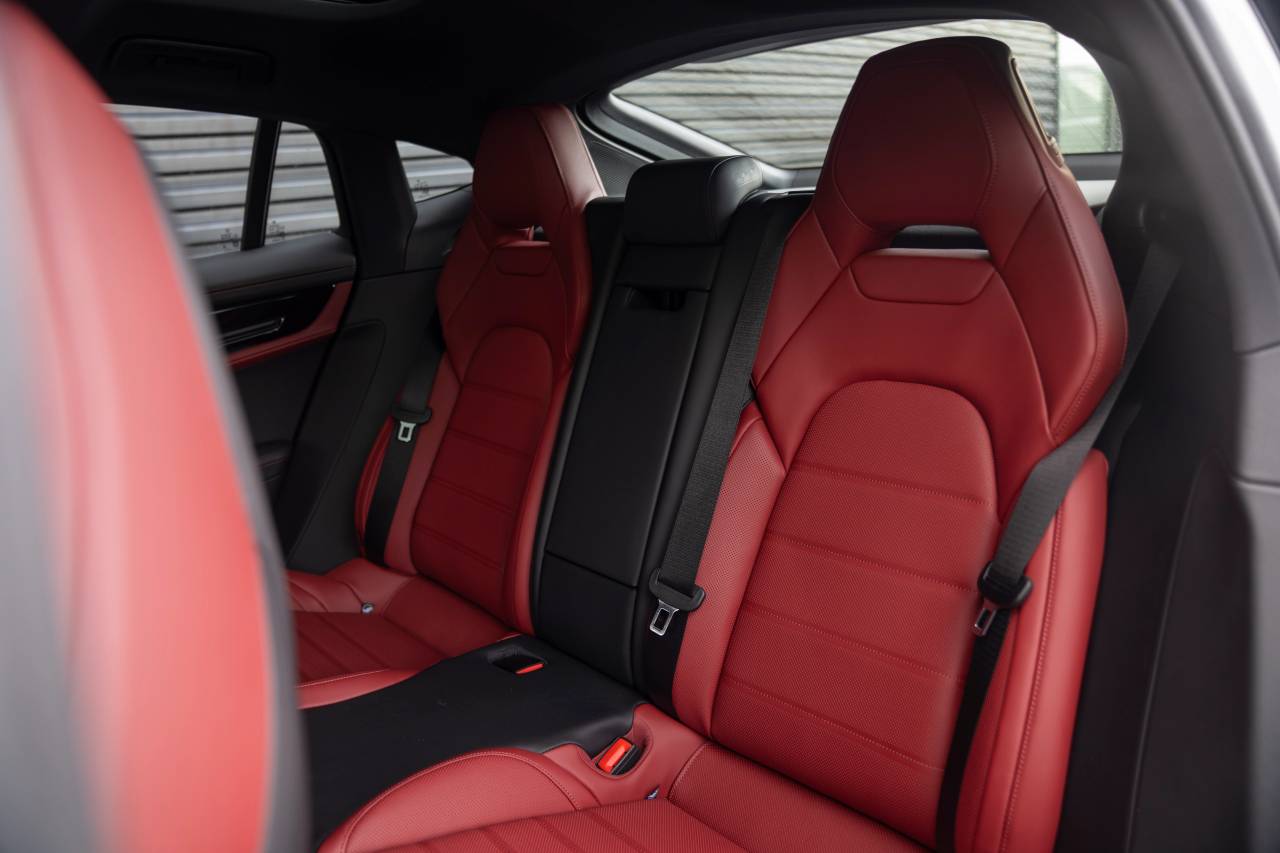 2026 Porsche Panamera 4