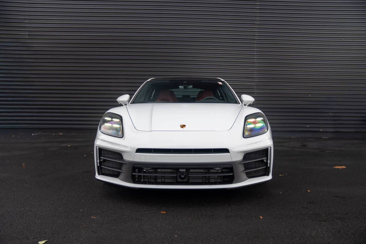 2026 Porsche Panamera 4