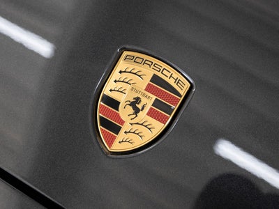 2025 Porsche Panamera 4