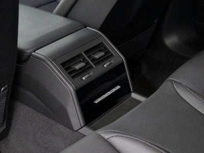 2025 Porsche Panamera 4