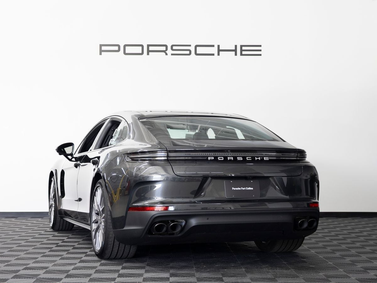 2025 Porsche Panamera 4