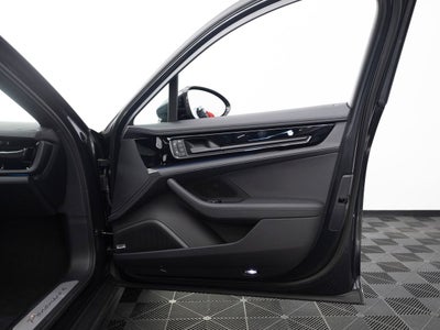 2025 Porsche Panamera 4