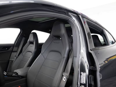 2025 Porsche Panamera 4