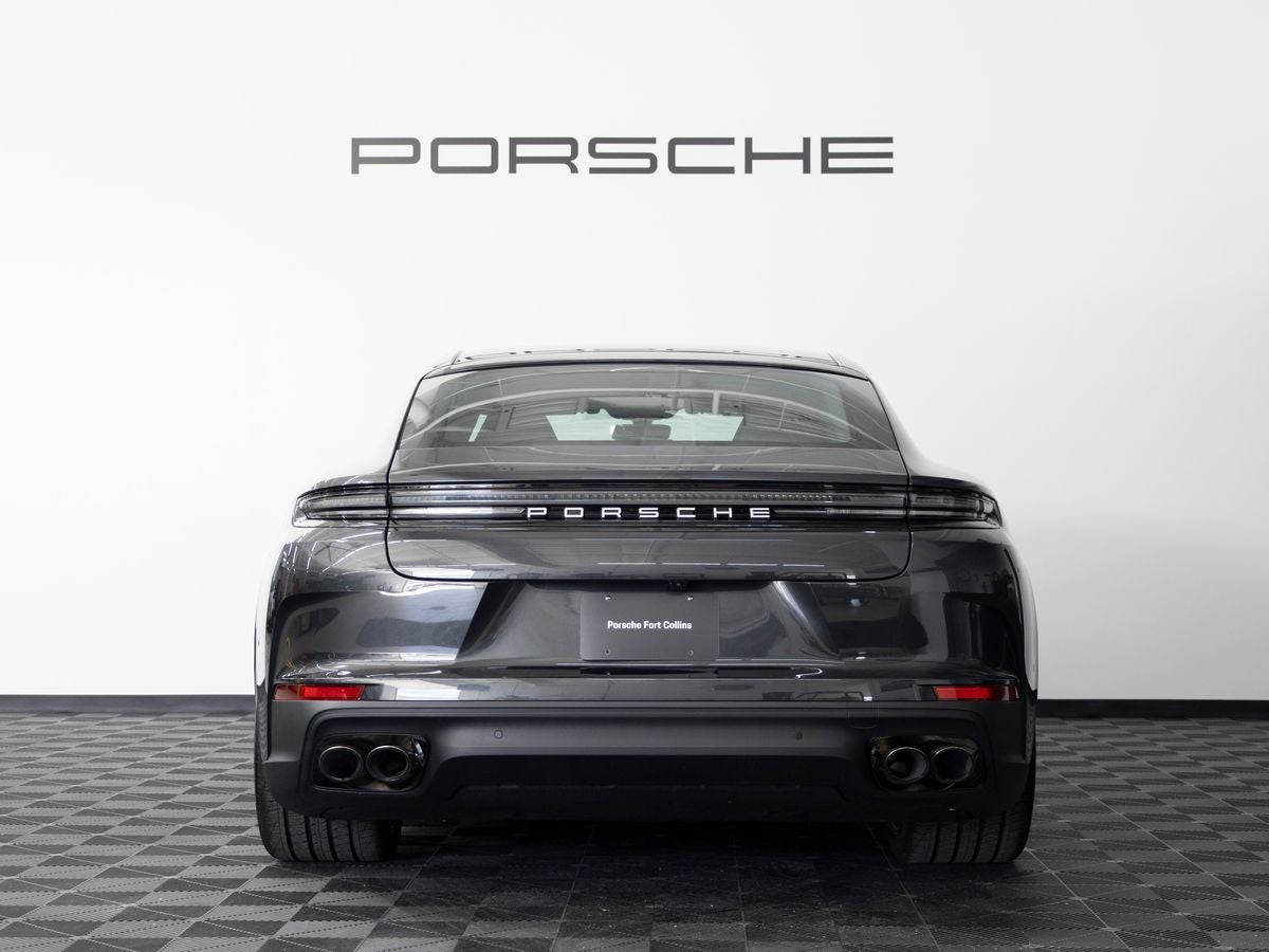 2025 Porsche Panamera 4