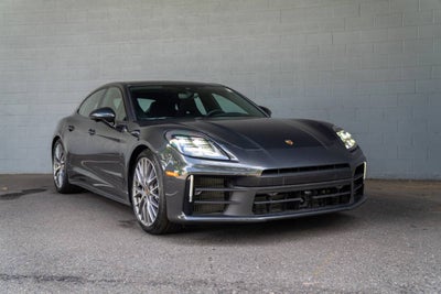 2025 Porsche Panamera 4