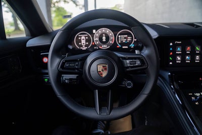 2025 Porsche Panamera 4