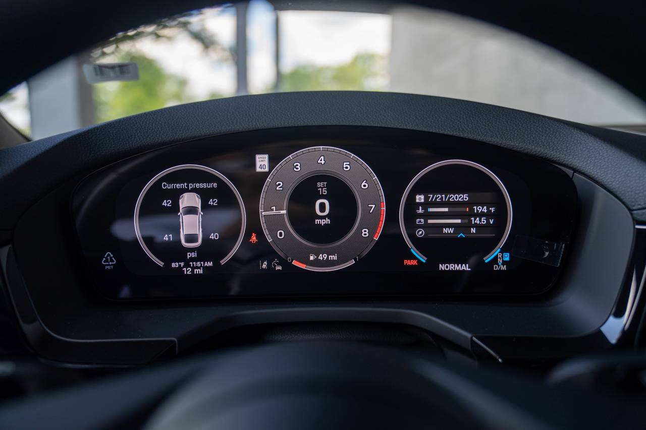 2025 Porsche Panamera 4