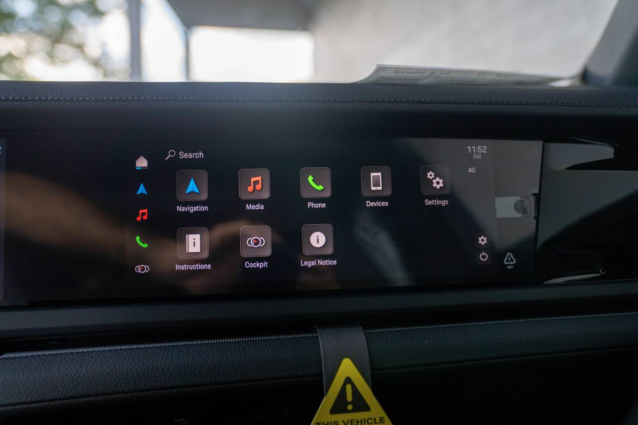 2025 Porsche Panamera 4