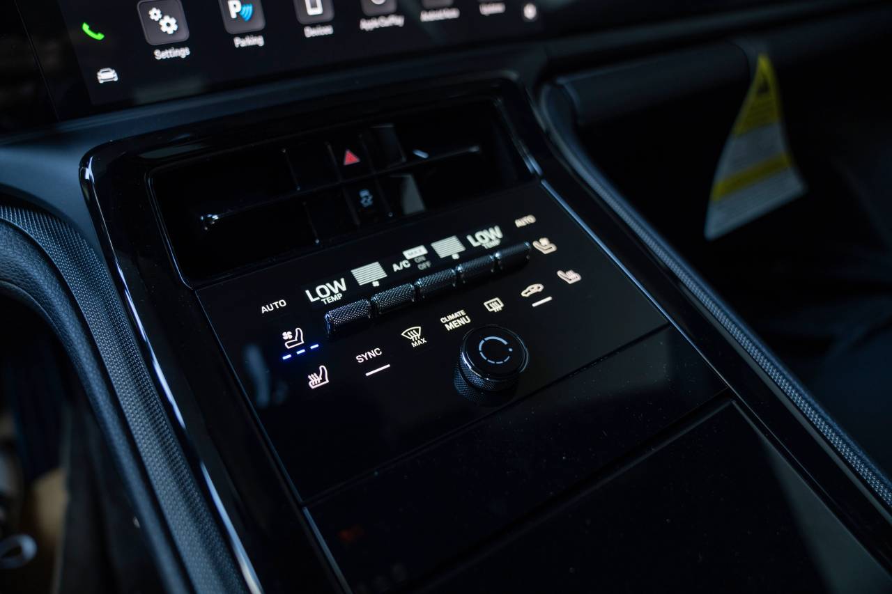 2025 Porsche Panamera 4