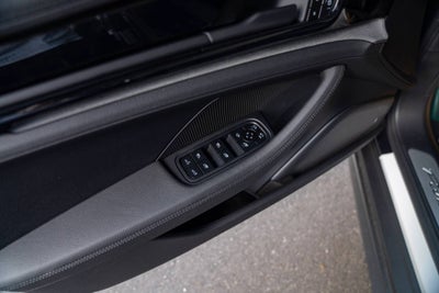 2025 Porsche Panamera 4