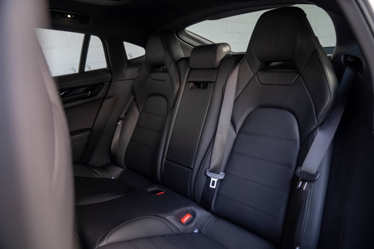2025 Porsche Panamera 4