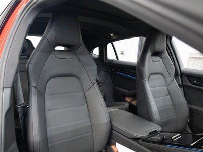 2026 Porsche Panamera 4