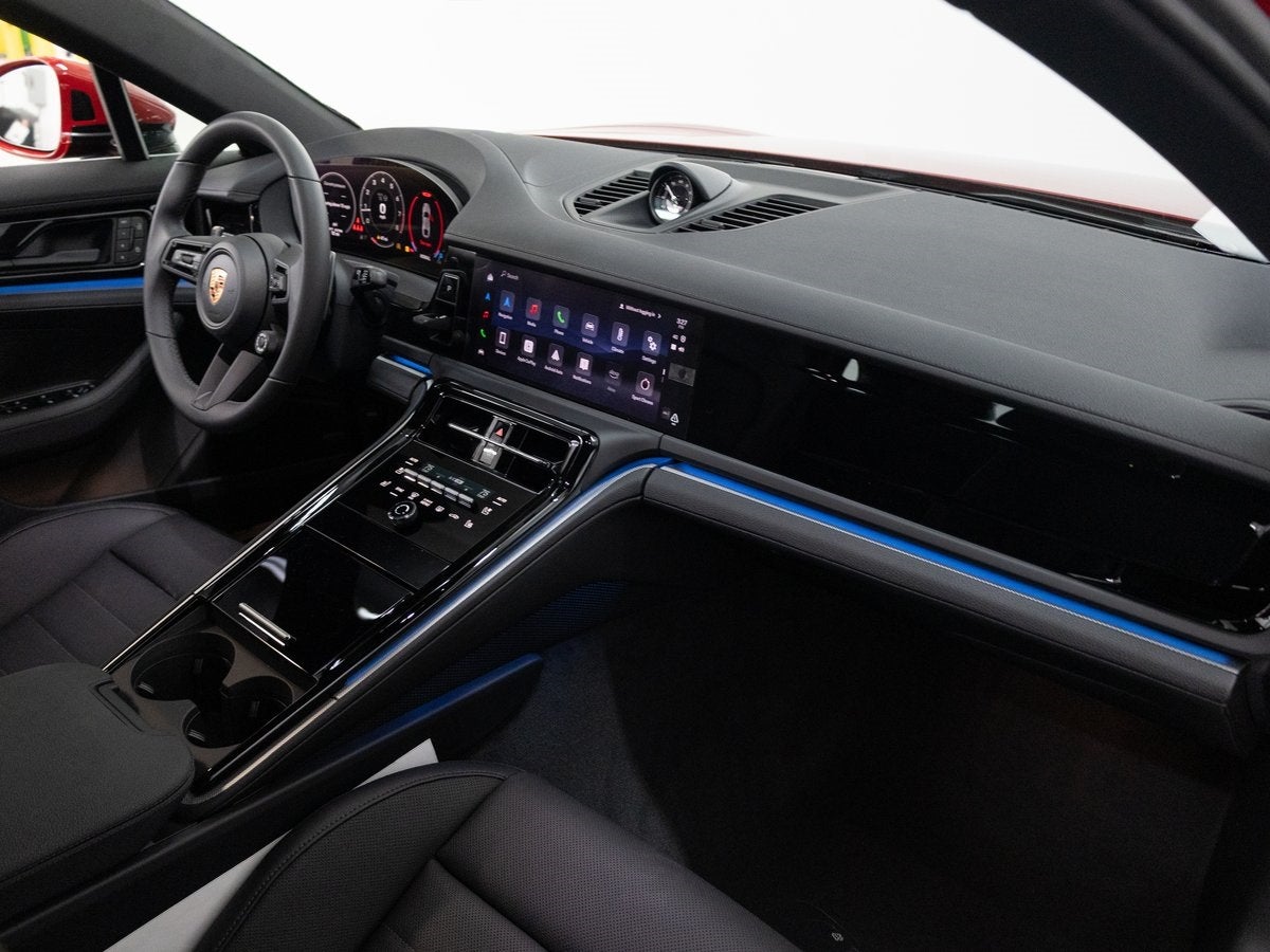 2026 Porsche Panamera 4