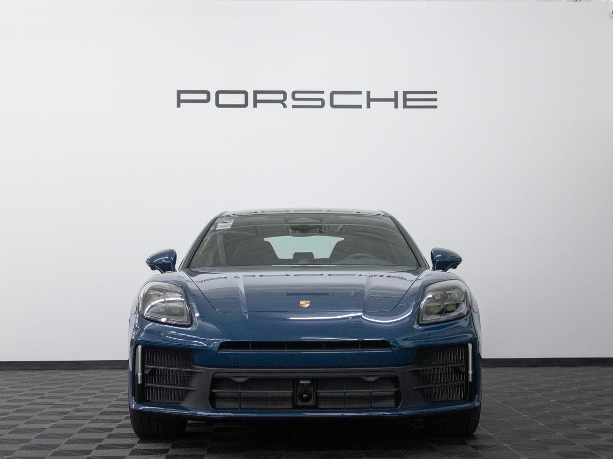 2026 Porsche Panamera 4