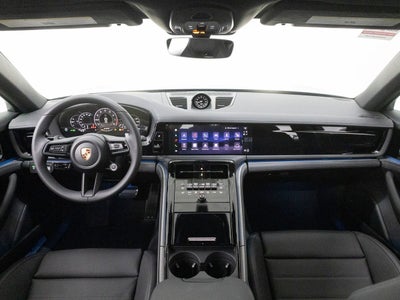 2026 Porsche Panamera 4
