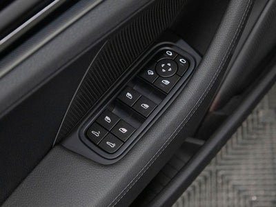 2026 Porsche Panamera 4