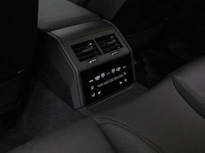 2026 Porsche Panamera 4