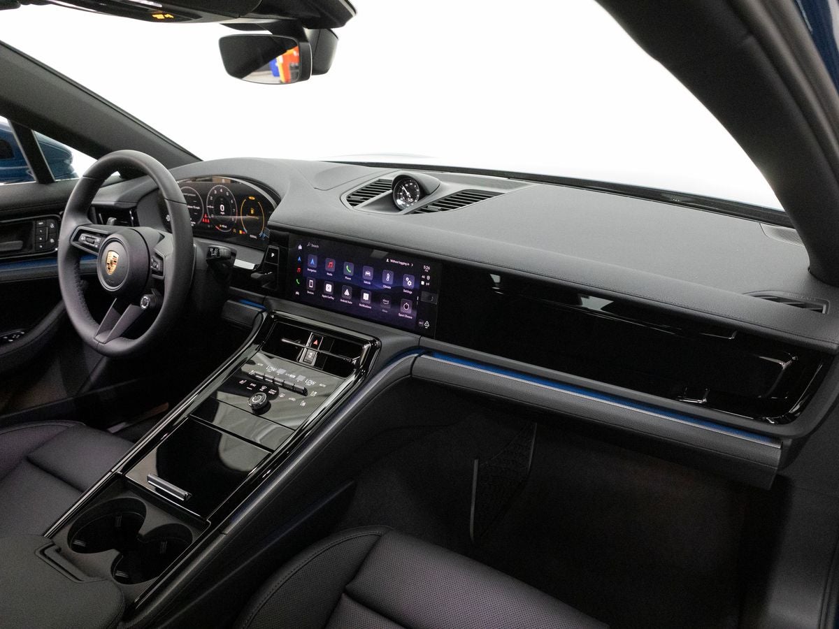 2026 Porsche Panamera 4