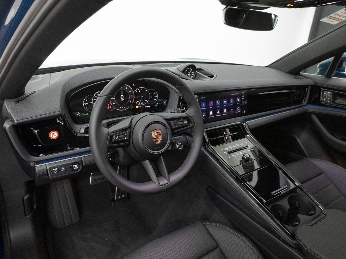 2026 Porsche Panamera 4
