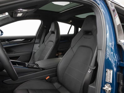 2026 Porsche Panamera 4