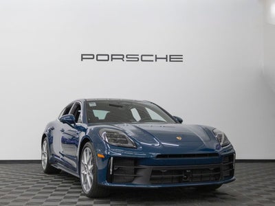 2026 Porsche Panamera 4