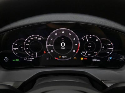 2026 Porsche Panamera 4