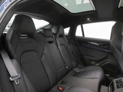 2026 Porsche Panamera 4