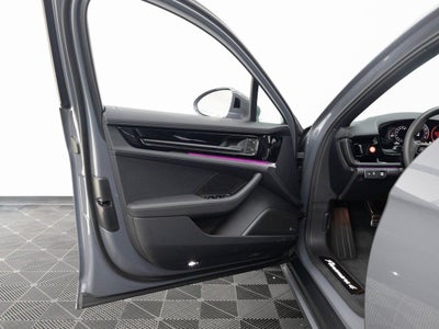 2025 Porsche Panamera 4