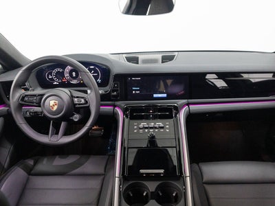 2025 Porsche Panamera 4