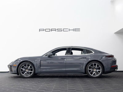2025 Porsche Panamera 4