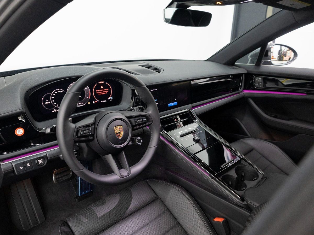 2025 Porsche Panamera 4