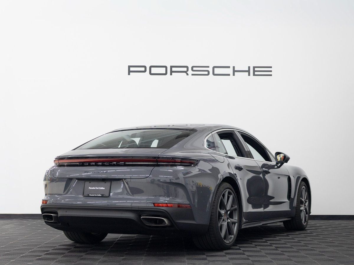 2025 Porsche Panamera 4