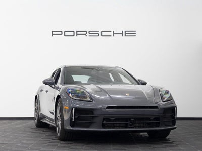 2025 Porsche Panamera 4