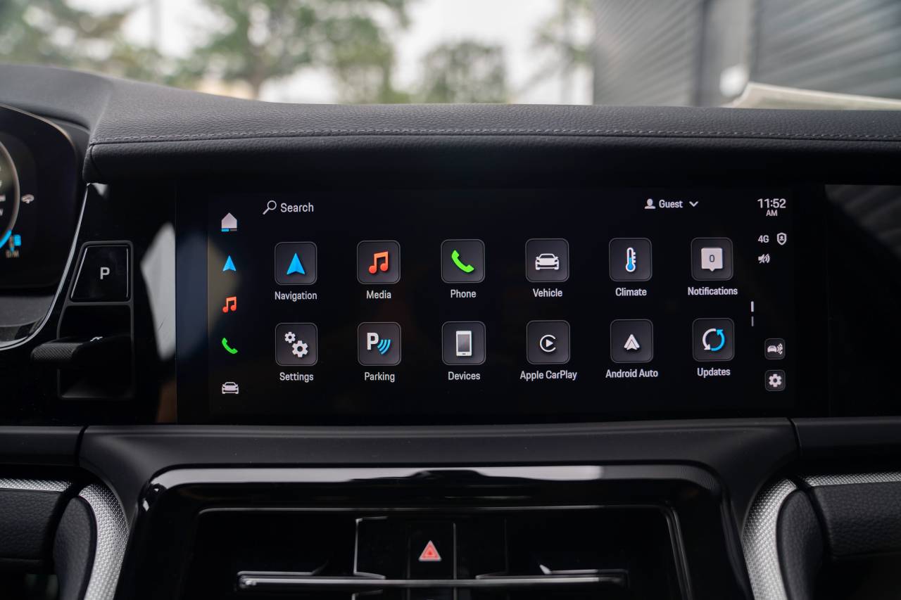 2025 Porsche Panamera 4