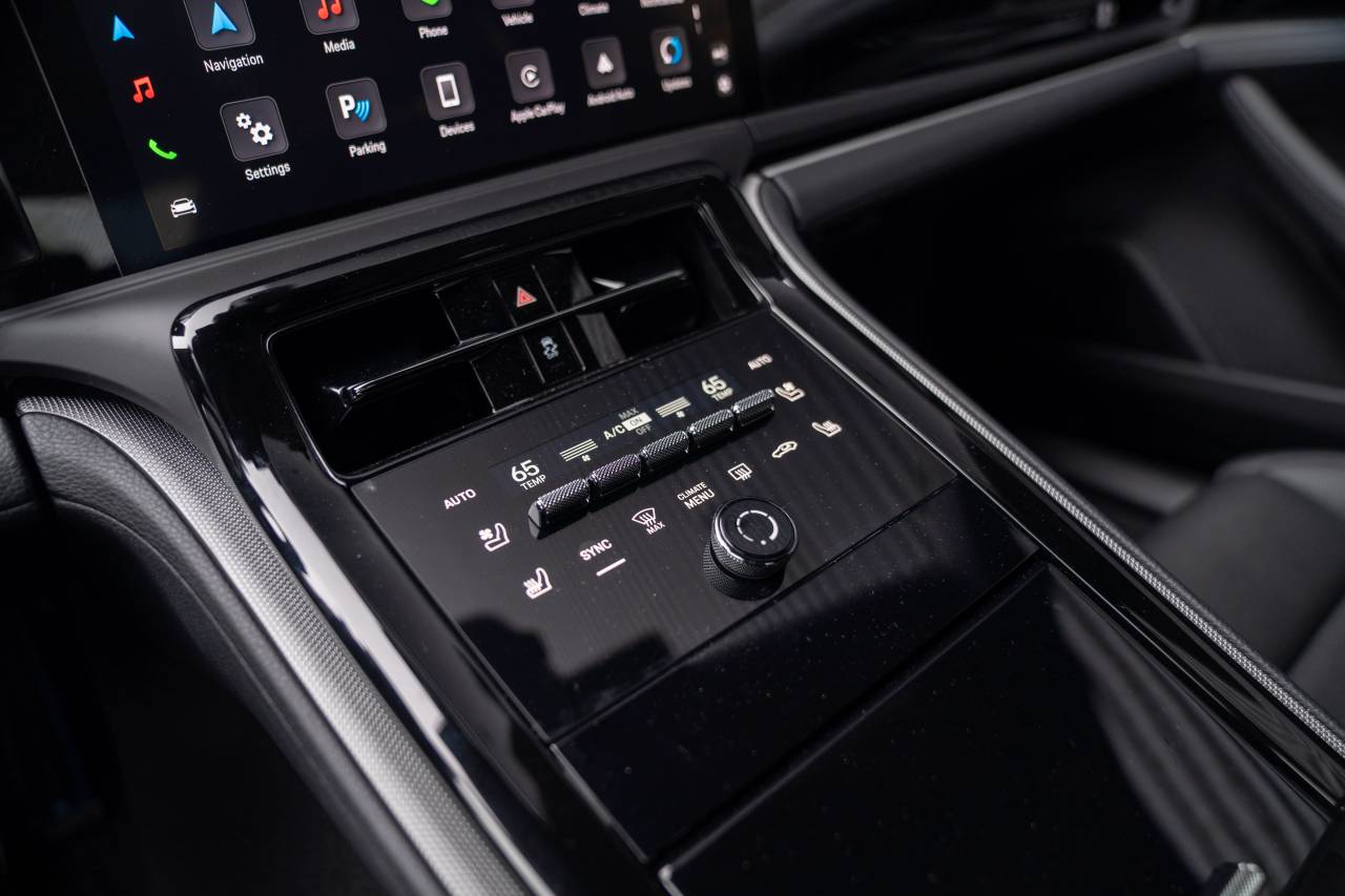 2025 Porsche Panamera 4