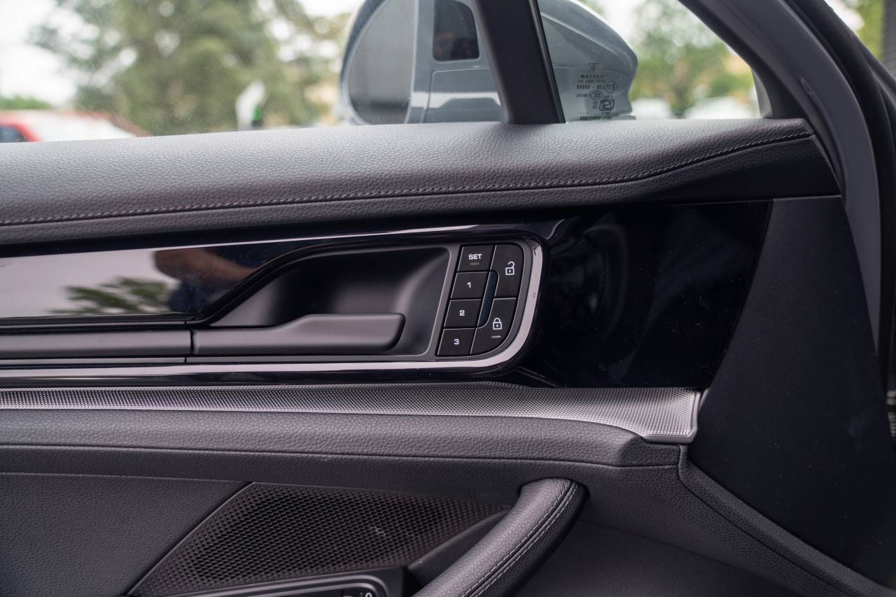 2025 Porsche Panamera 4