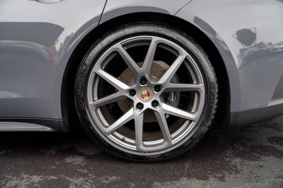 2025 Porsche Panamera 4