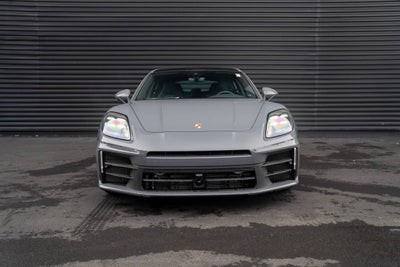 2025 Porsche Panamera 4