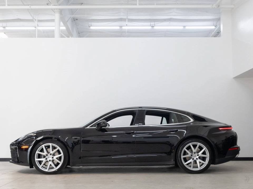 2025 Porsche Panamera Panamera 4