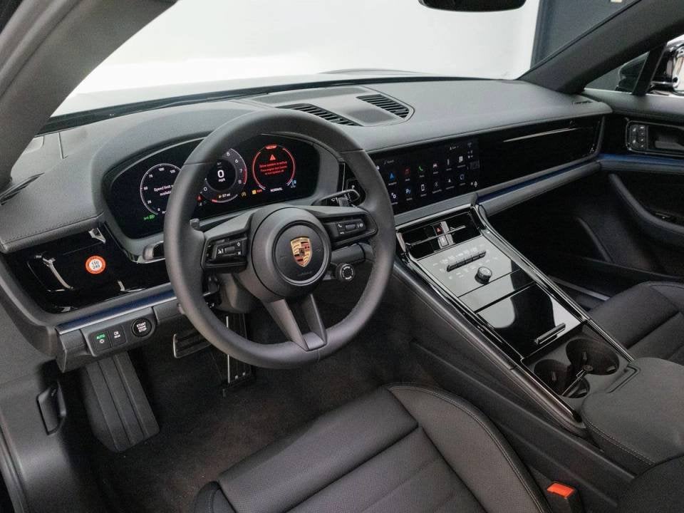 2025 Porsche Panamera Panamera 4