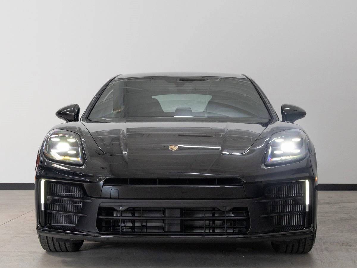 2025 Porsche Panamera Panamera 4