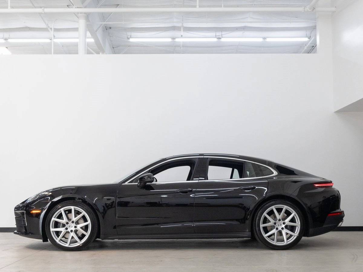 2025 Porsche Panamera Panamera 4