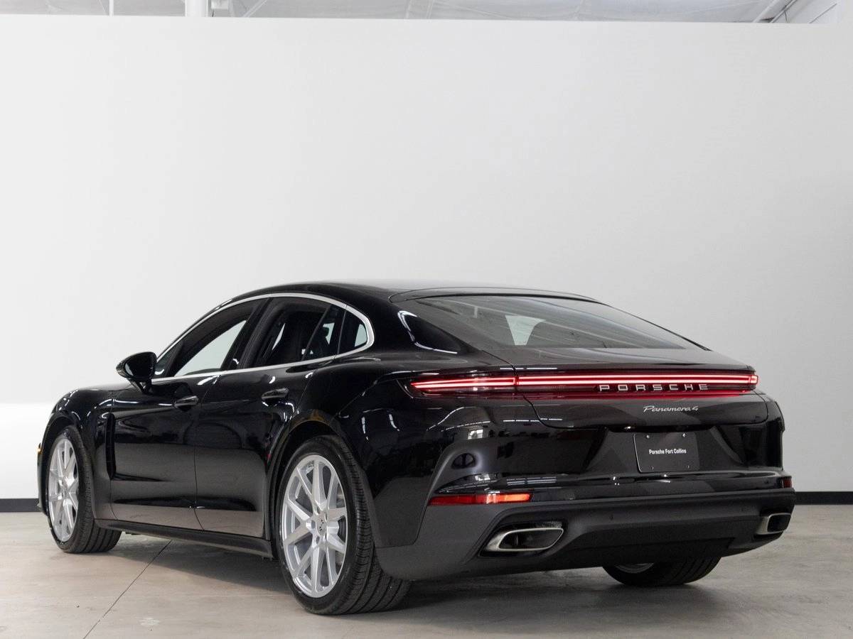 2025 Porsche Panamera Panamera 4