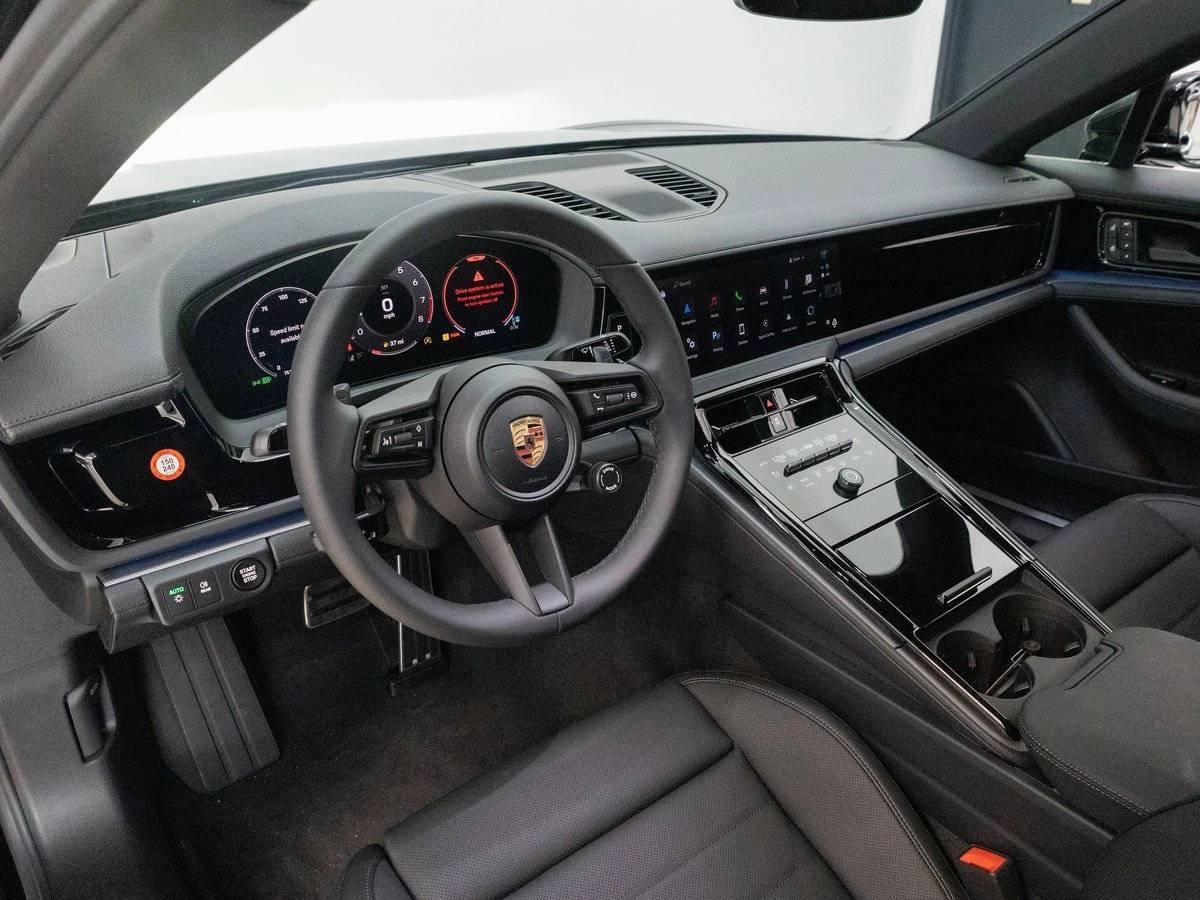 2025 Porsche Panamera Panamera 4