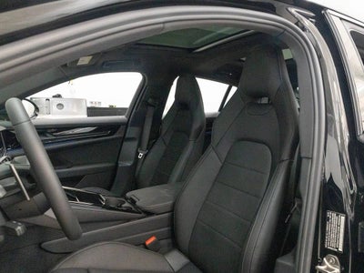 2025 Porsche Panamera Panamera 4