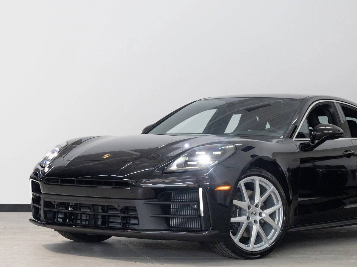 2025 Porsche Panamera Panamera 4