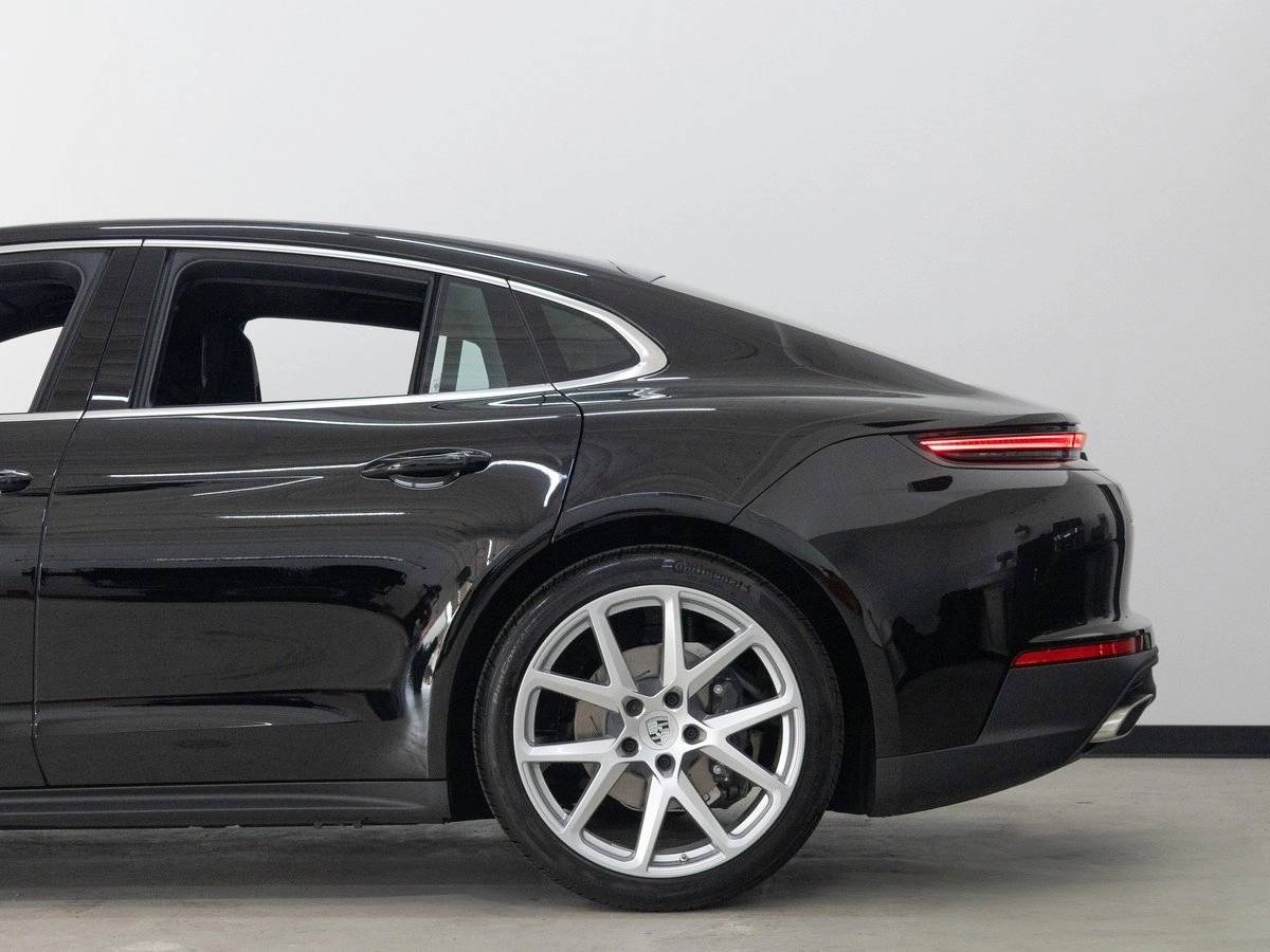 2025 Porsche Panamera Panamera 4